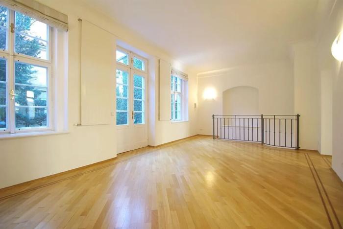 Pronájem bytu 4+1, Praha - Malá Strana, Vlašská, 184 m2