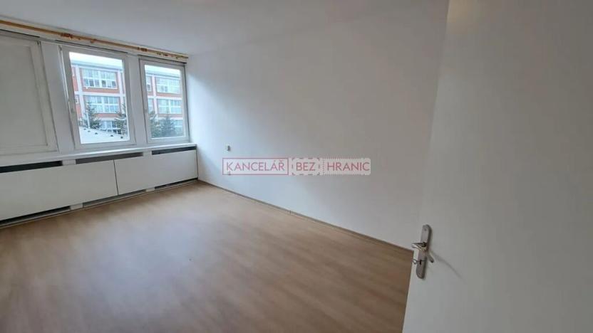 Pronájem bytu 3+1, Zlín, Osvoboditelů, 80 m2