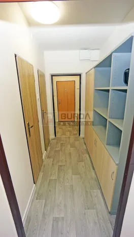 Pronájem bytu 1+kk, Neratovice, 28 m2