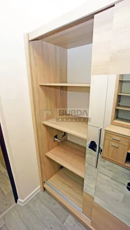 Pronájem bytu 1+kk, Neratovice, 28 m2
