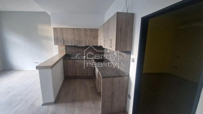 Pronájem obchodního prostoru, Hronov, Hostovského, 180 m2