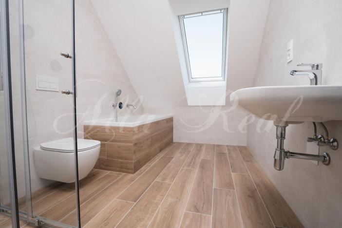 Prodej bytu 4+kk, Ostopovice, B. Němcové, 170 m2