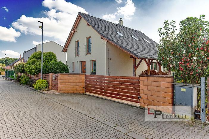 Prodej rodinného domu, Dubany, 129 m2