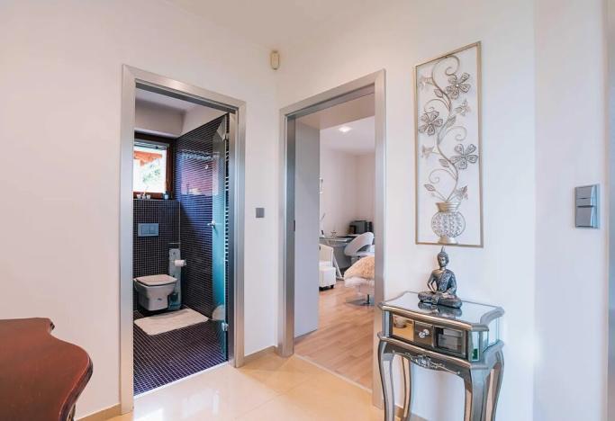 Prodej rodinného domu, Ondřejov, Slunečná, 200 m2