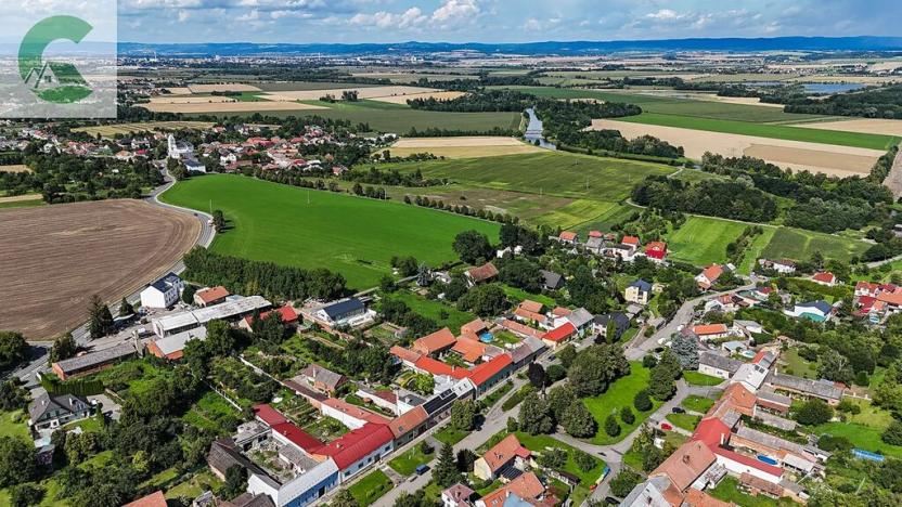 Prodej pozemku pro bydlení, Charváty, 863 m2