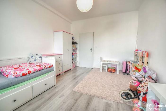 Pronájem bytu 2+1, Olomouc, Kaštanová, 64 m2