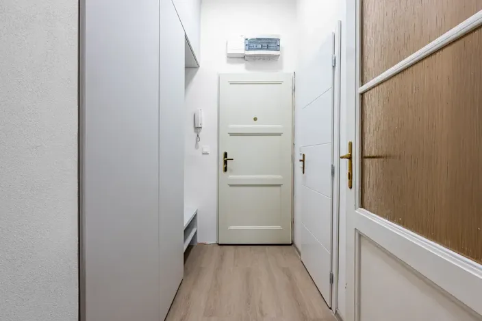 Prodej bytu 1+kk, Praha - Vyšehrad, Neklanova, 23 m2