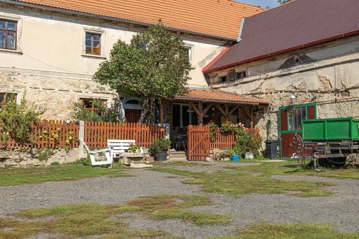 Prodej rodinného domu, Bžany, 240 m2