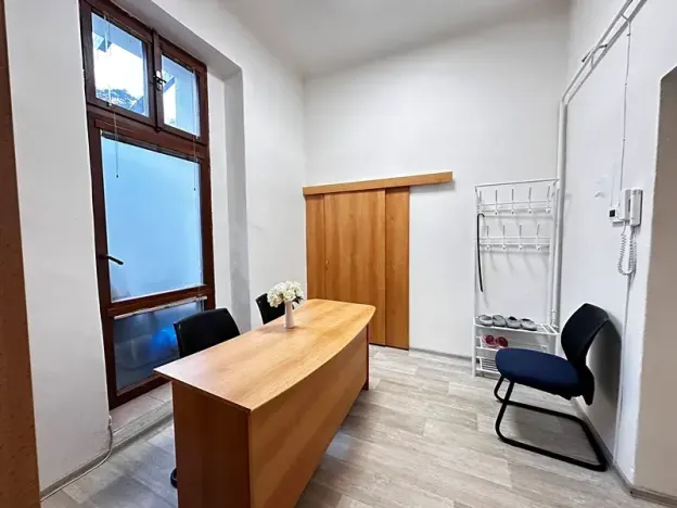 Pronájem obchodního prostoru, Nový Jičín, Gen. Hlaďo, 16 m2