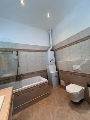 Prodej bytu 4+1, Karlovy Vary, Krále Jiřího, 120 m2