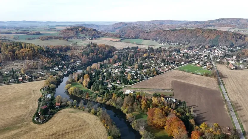 Prodej komerčního pozemku, Nespeky, 7717 m2