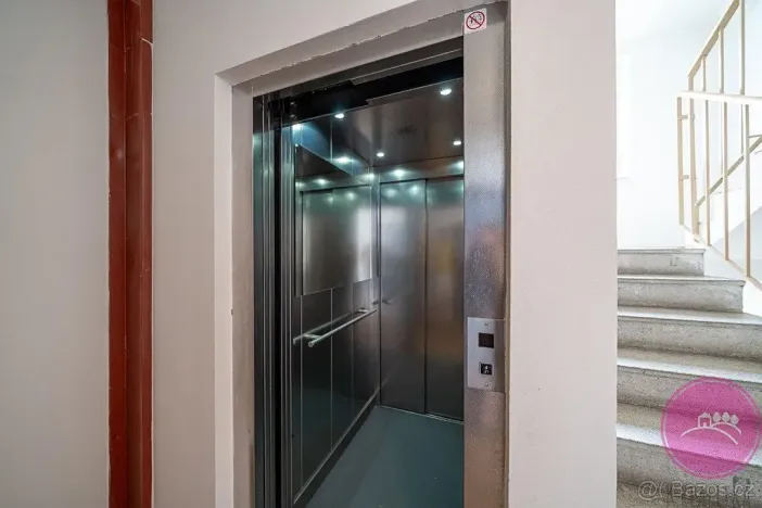 Pronájem bytu 2+1, Šternberk, Jiráskova, 43 m2