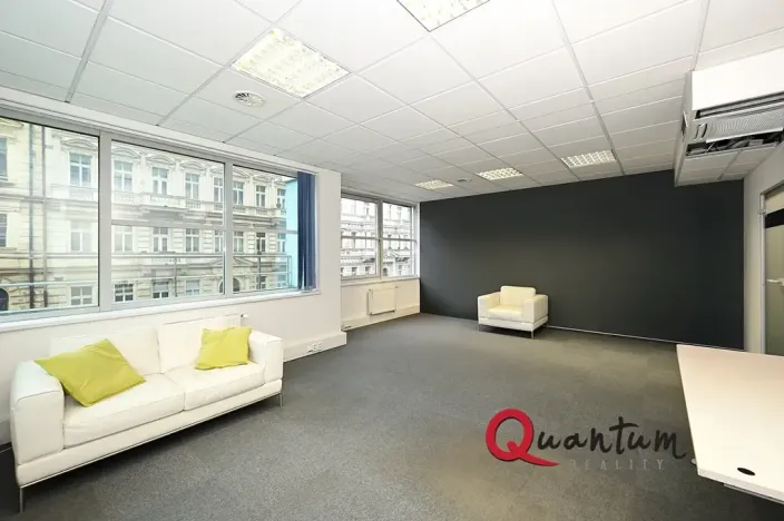 Pronájem kanceláře, Praha - Vinohrady, Šafaříkova, 32 m2
