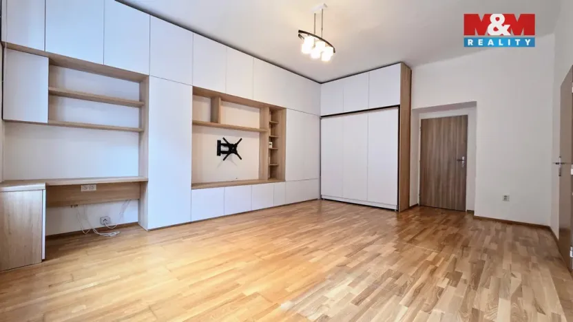 Prodej bytu 2+1, Ostrava - Moravská Ostrava, Veleslavínova, 68 m2