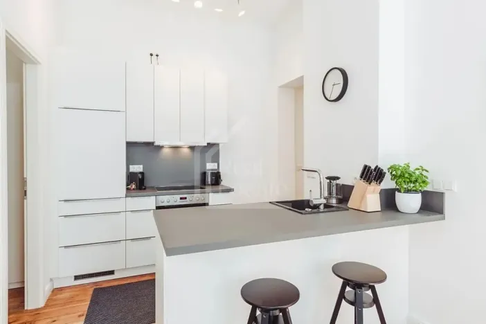 Pronájem bytu 3+kk, Praha, Pernerova, 85 m2