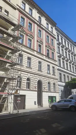 Prodej obchodního prostoru, Praha, Wenzigova, 52 m2