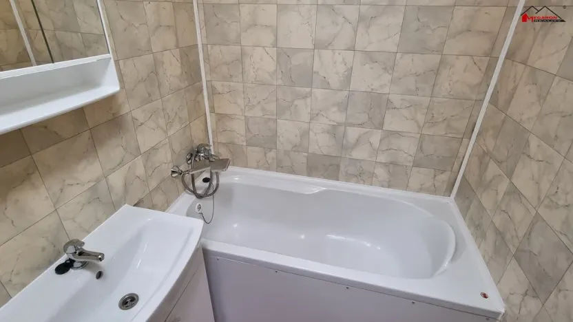 Pronájem bytu 3+1, Břeclav, Fintajslova, 62 m2