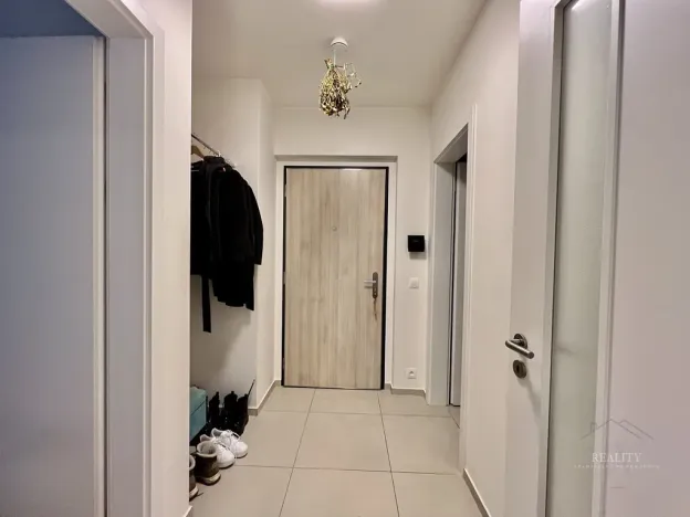 Pronájem bytu 2+kk, Praha - Hlubočepy, Benešova, 48 m2