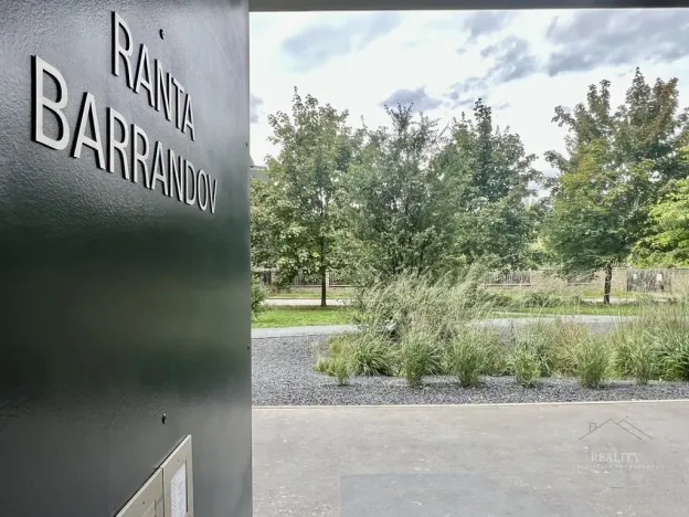 Pronájem bytu 2+kk, Praha - Hlubočepy, Benešova, 48 m2