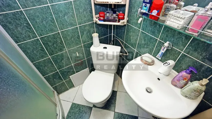 Prodej bytu 1+1, Neratovice, 28 m2