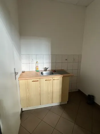 Pronájem kanceláře, Hradec Králové, Ječná, 67 m2