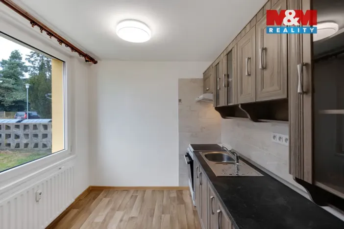 Prodej bytu 3+1, Žebrák, Sídliště, 70 m2