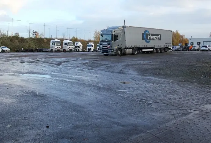 Pronájem komerčního pozemku, Praha, 1000 m2