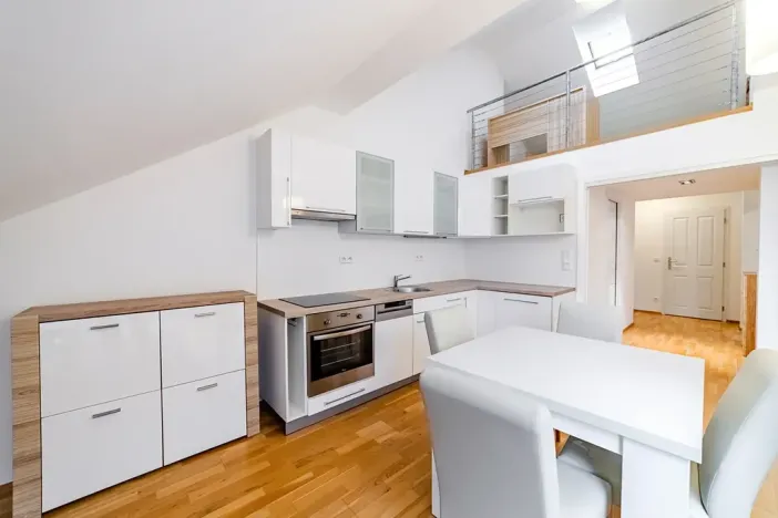 Pronájem bytu 3+kk, Praha - Nové Město, Trojická, 72 m2