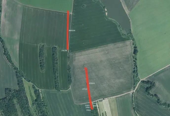 Prodej pole, Hluk, 19650 m2