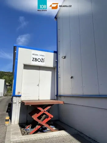 Pronájem skladu, Loděnice, Hořelická, 1000 m2