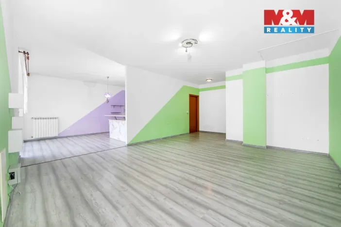 Prodej bytu 3+1, Janovice nad Úhlavou, Rozvojová zóna, 100 m2