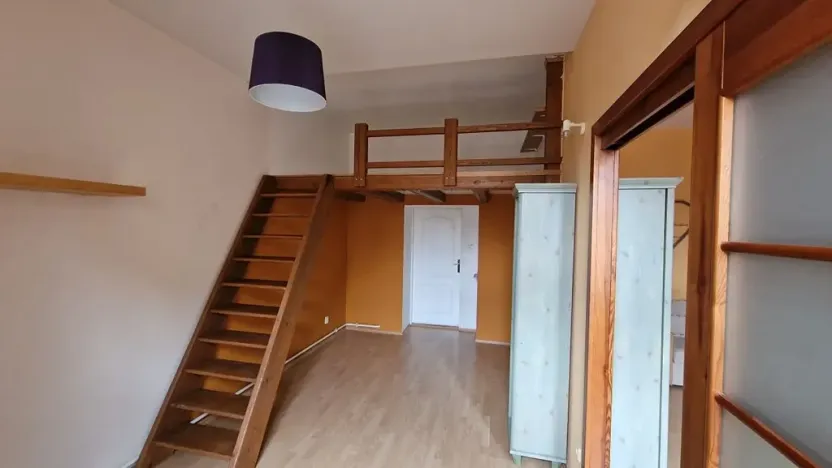 Pronájem bytu 2+1, České Budějovice, Puklicova, 53 m2
