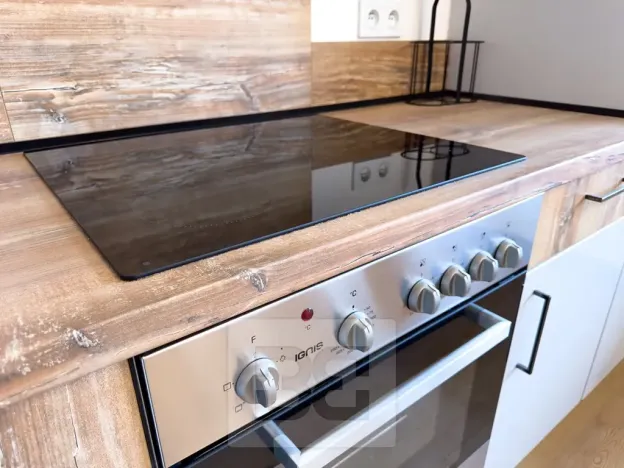 Pronájem bytu 2+kk, Liberec, Česká, 40 m2