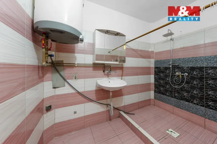 Prodej rodinného domu, Česká Kamenice - Dolní Kamenice, Za pilou, 450 m2