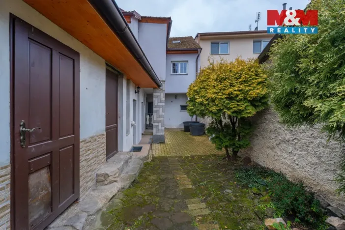 Prodej bytu 4+1, Velvary, Tyršova, 218 m2