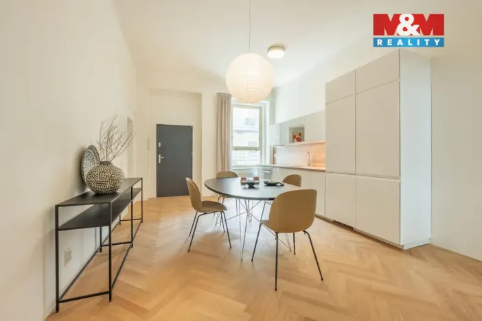Prodej bytu 3+1, Praha - Vinohrady, Balbínova, 96 m2
