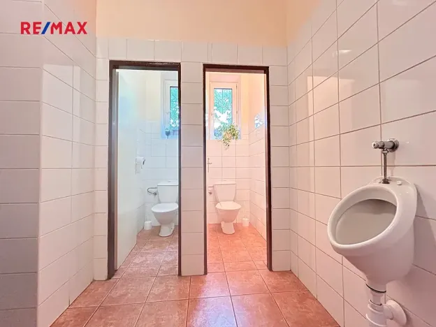 Pronájem restaurace, Praha - Újezd nad Lesy, Hodkovská, 190 m2