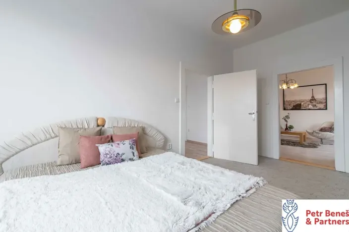 Pronájem bytu 3+1, Rakovník, Husovo náměstí, 95 m2