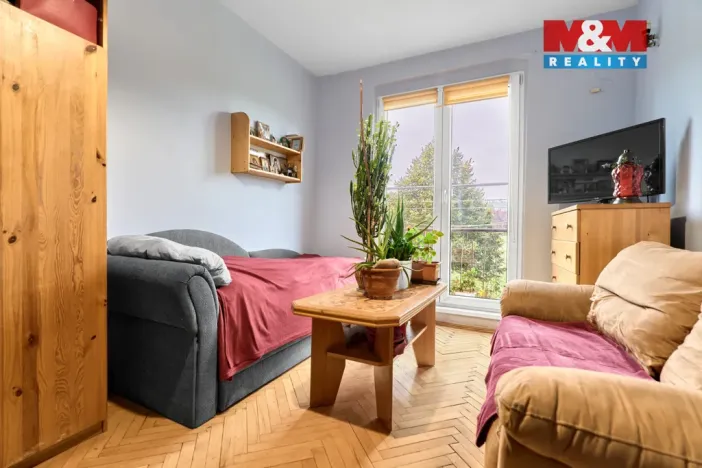 Prodej bytu 3+1, Ostrov, Vančurova, 68 m2