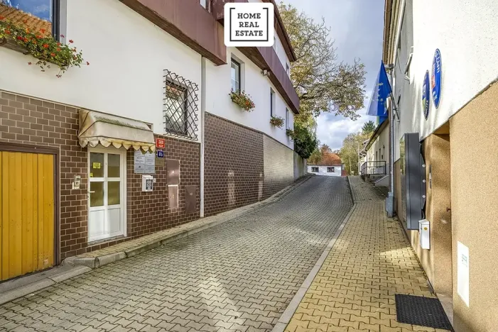 Prodej ubytování, Praha - Lysolaje, Kovárenská, 420 m2