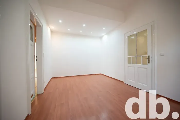 Pronájem bytu 3+1, Praha - Vinohrady, Bělehradská, 100 m2