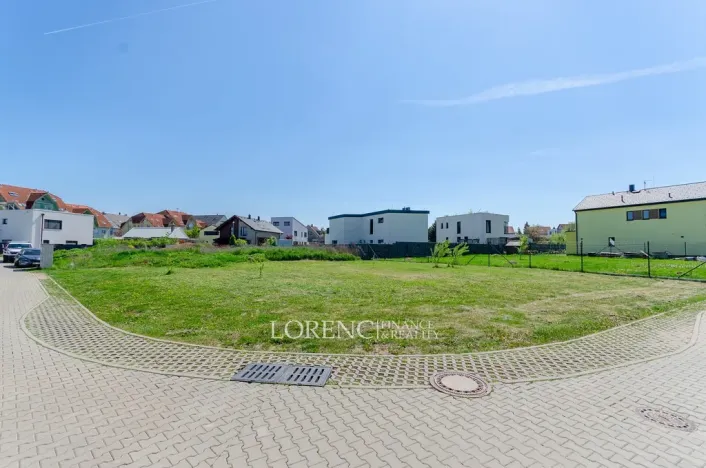 Prodej pozemku, Praha - Kbely, Ponikelská, 707 m2