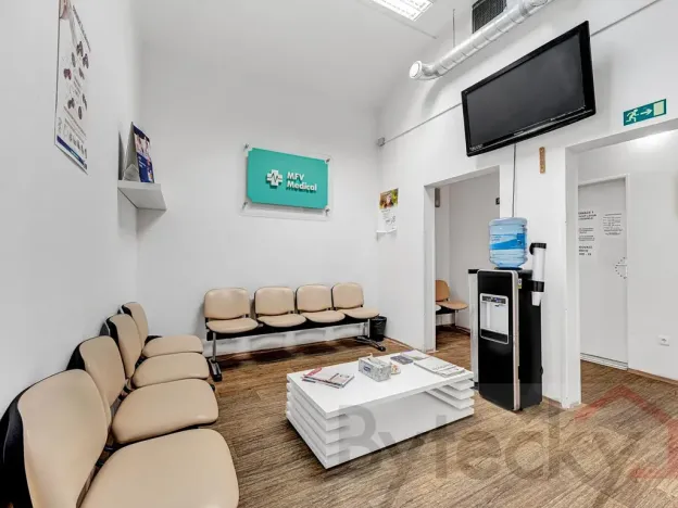 Pronájem ordinace, Praha - Smíchov, Stroupežnického, 84 m2