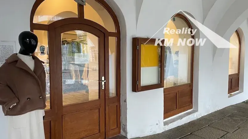 Pronájem obchodního prostoru, Kroměříž, Velké náměstí, 55 m2