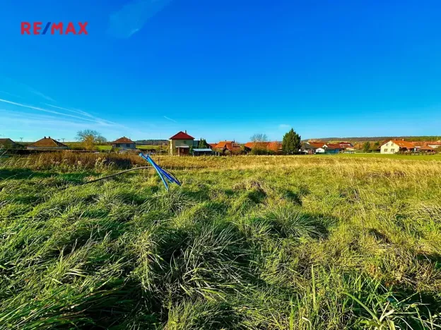 Prodej pozemku pro bydlení, Ostřetín, 5742 m2