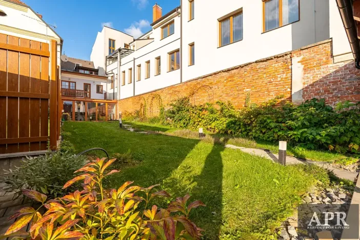 Prodej obchodního prostoru, Uherský Brod, Masarykovo nám., 275 m2