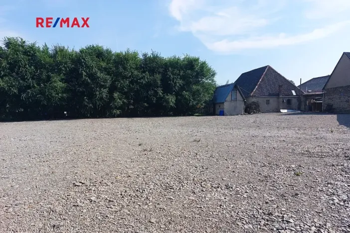 Prodej komerční nemovitosti, Církvice, 6984 m2