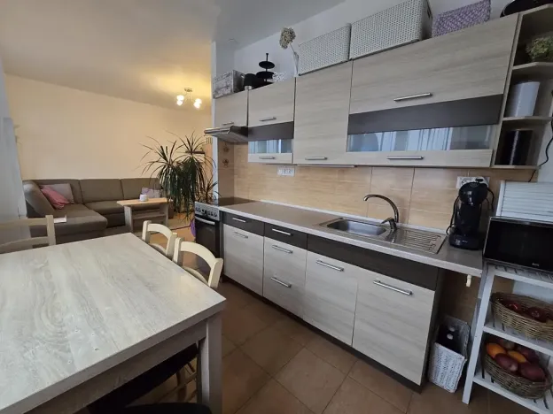 Prodej bytu 2+kk, Náměšť nad Oslavou, Družstevní, 52 m2