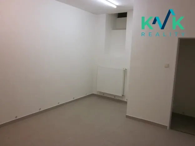 Pronájem obchodního prostoru, Karlovy Vary, Krále Jiřího, 19 m2