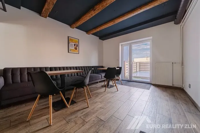 Pronájem restaurace, Otrokovice, Dr. E. Beneše, 237 m2